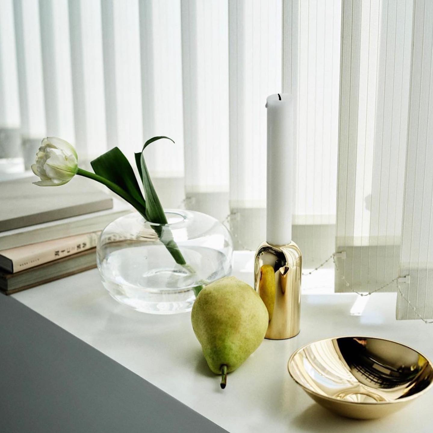 Dekorene fra @th.marthinsen lyser opp stuen og gir den et forfriskende blikk✨🌿
#thmartinsen #dekor #husdekor #vase #gullsmedchristophersen #sandnessentrum #maxisandnes